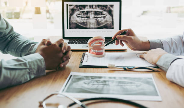 Best Cracked Tooth Emergency Dentist  in Howard, WI